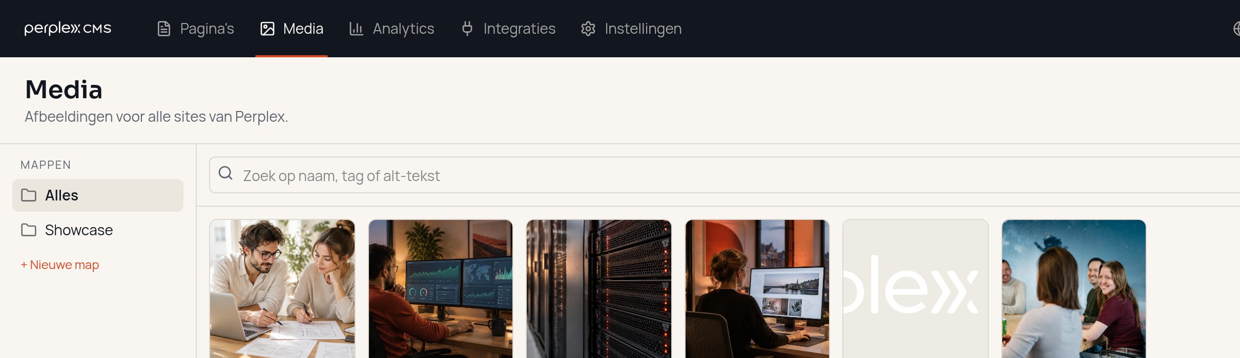 De mediabibliotheek met mappen en zoekfunctie